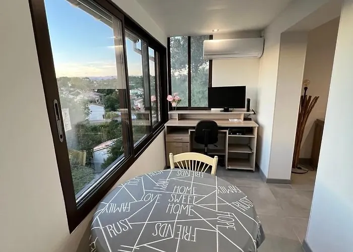 Avec Jardin Et Cuisine D'ete * Saint-Raphaël