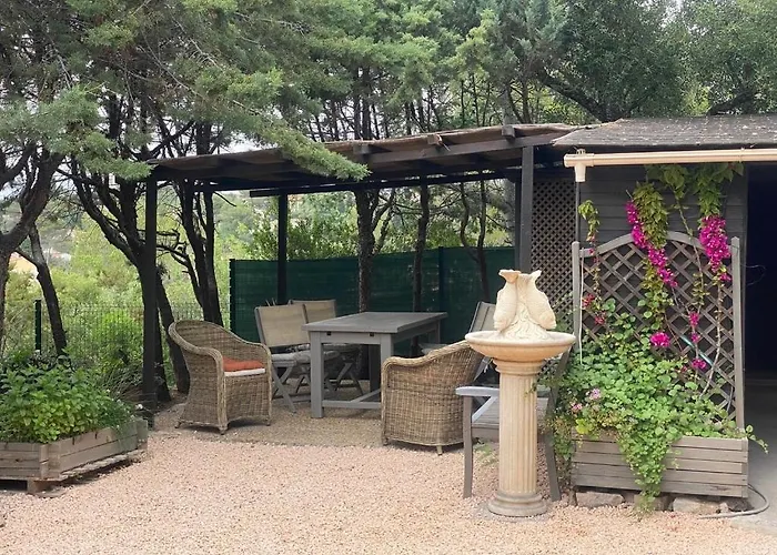 Avec Jardin Et Cuisine D'été Appartement *